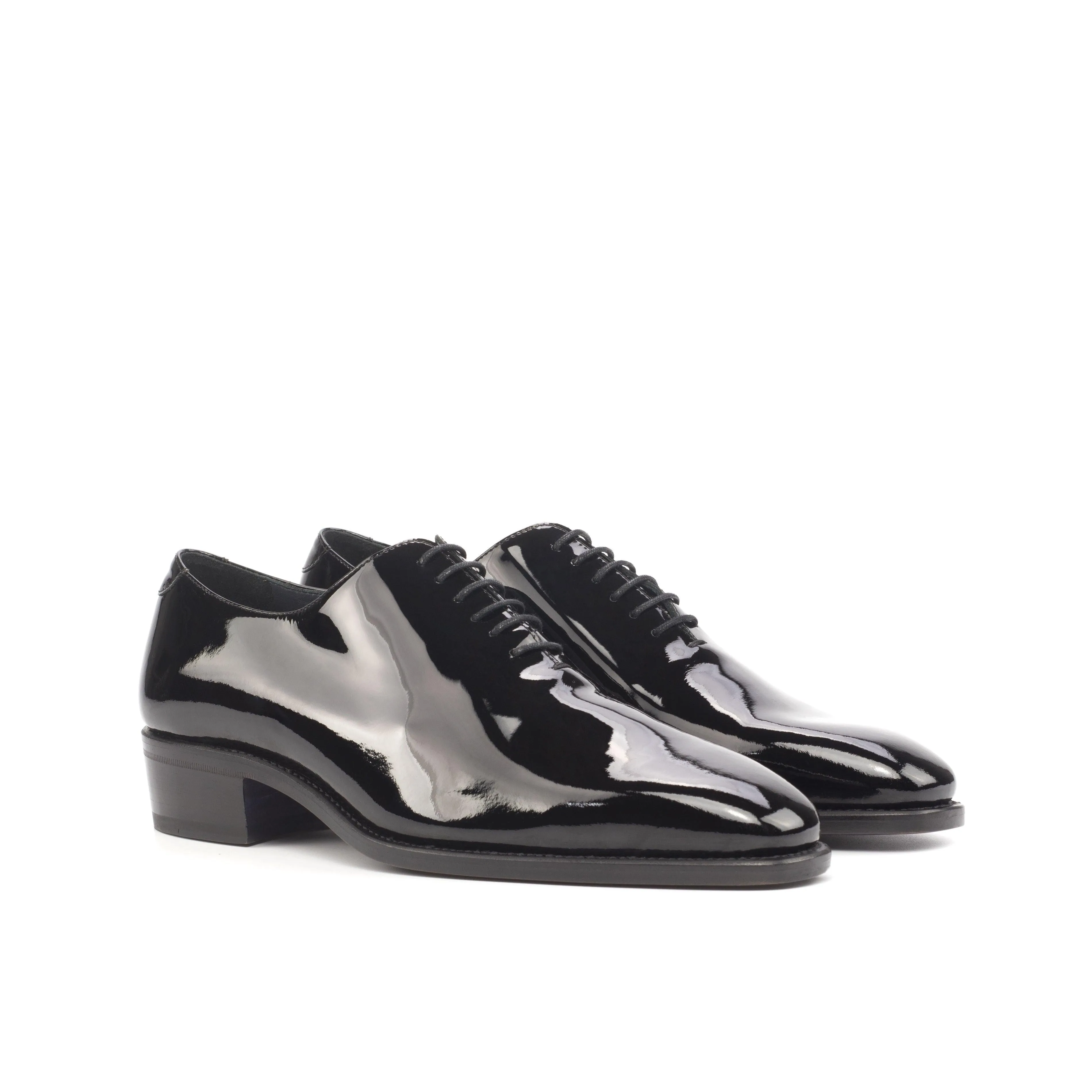 Black Patent Leather Wholecut Shoes with Cuban heel