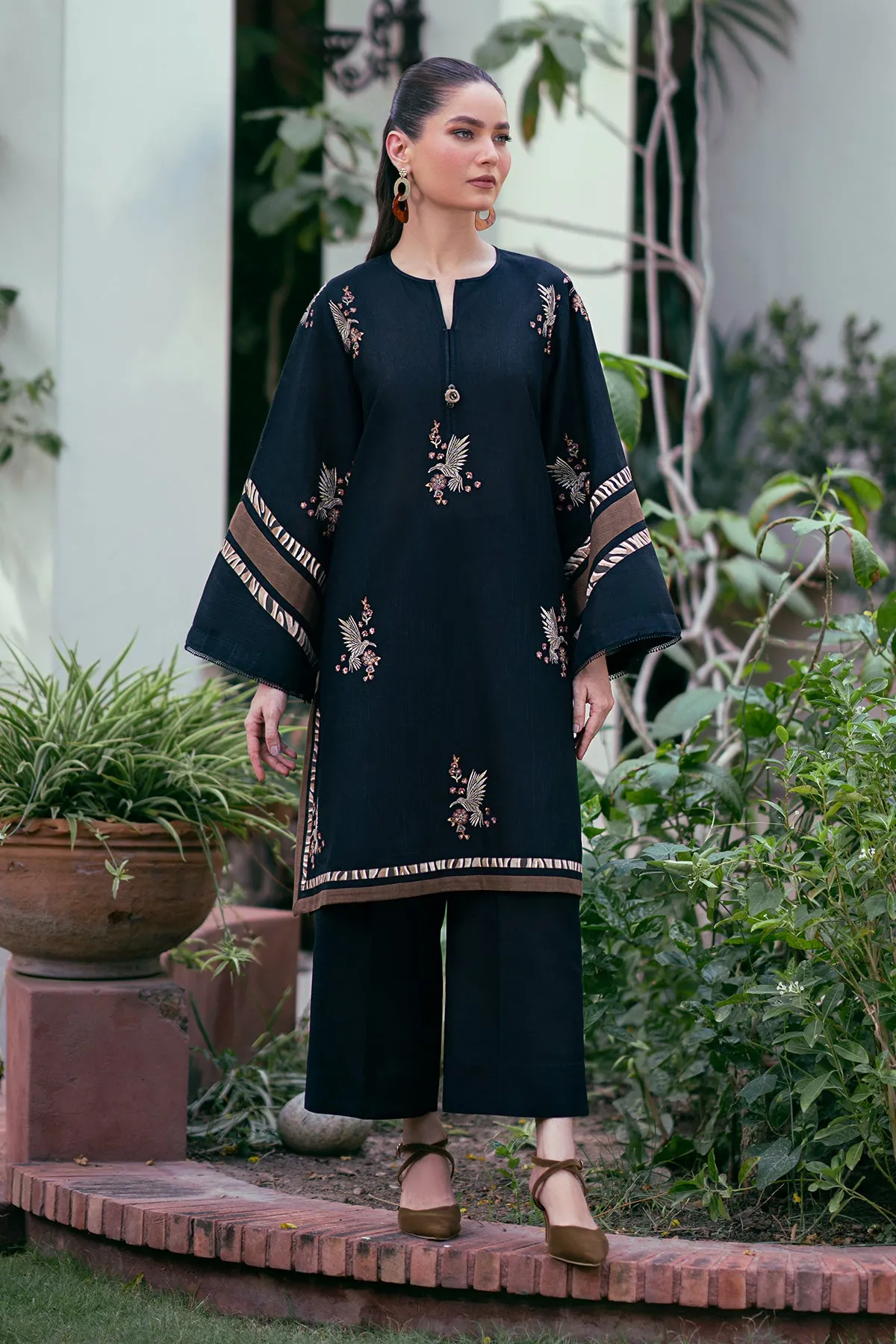 EMBROIDERED KHADDAR PR-1025