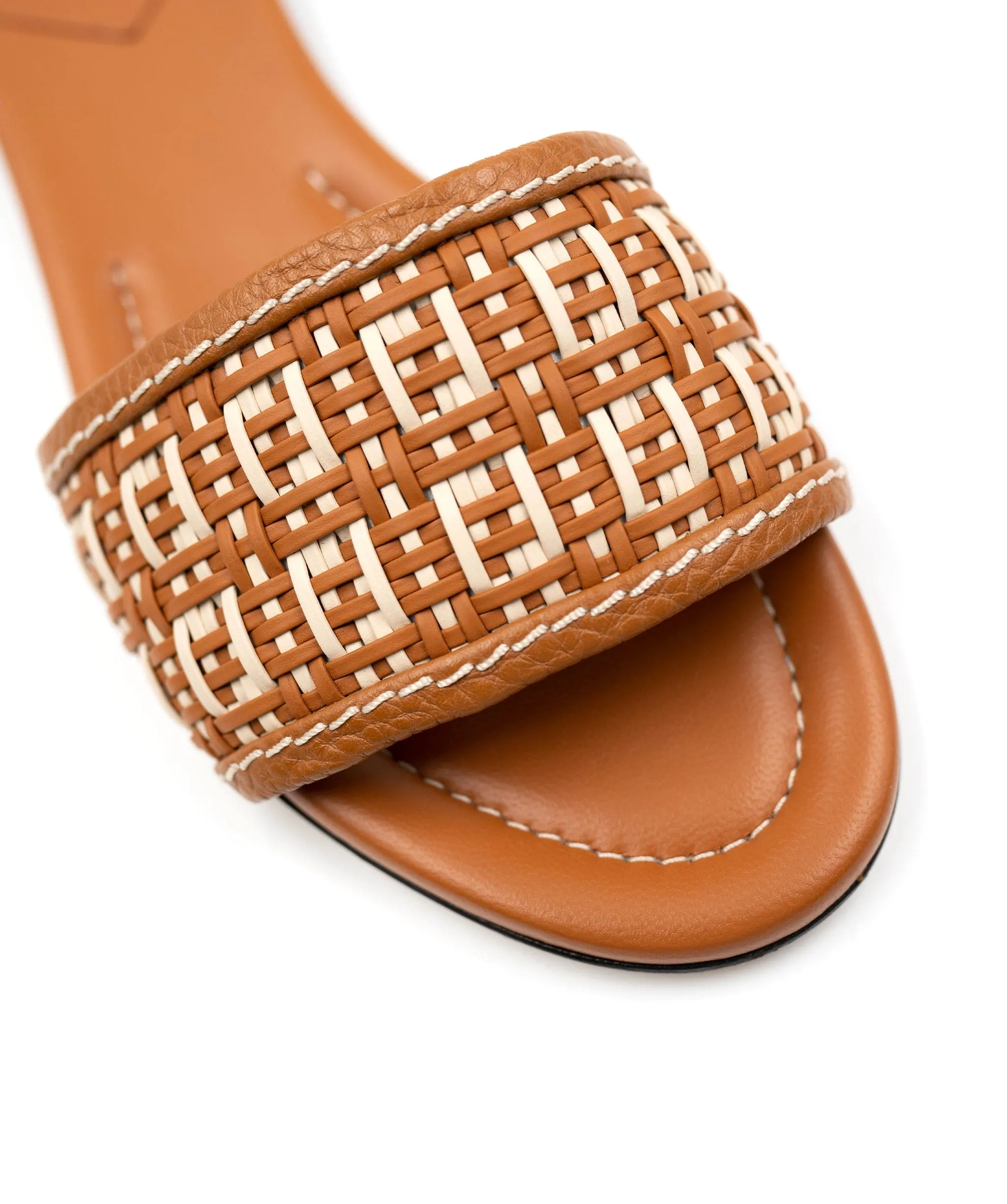 Fendi wicker style sandals size 39  - AGL2208