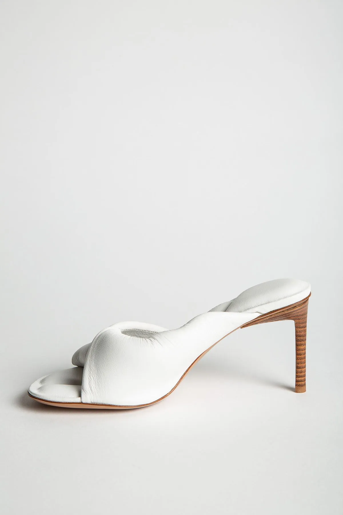 JACQUEMUS | BAGNU HEELS