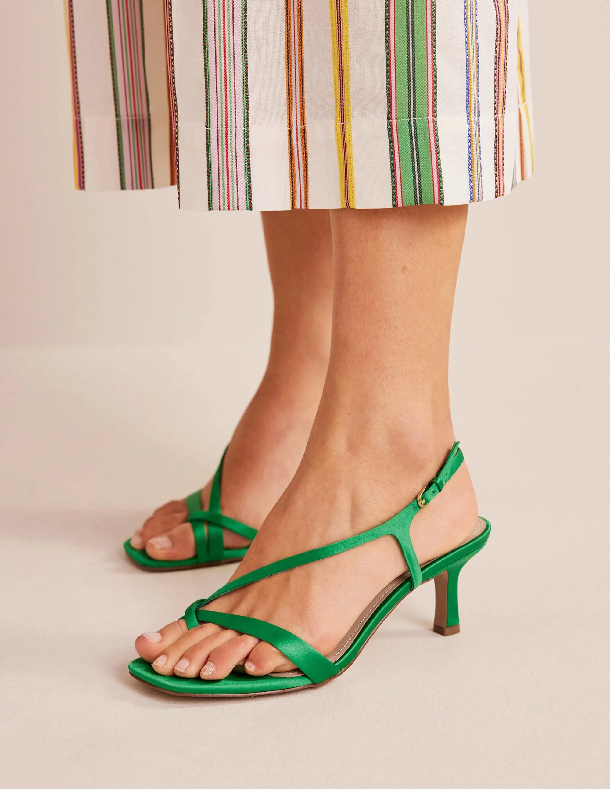 Satin Low-Heeled Sandals-Green Pepper